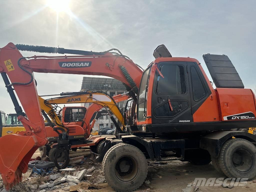 Doosan 150 W-7 Escavadoras de rodas