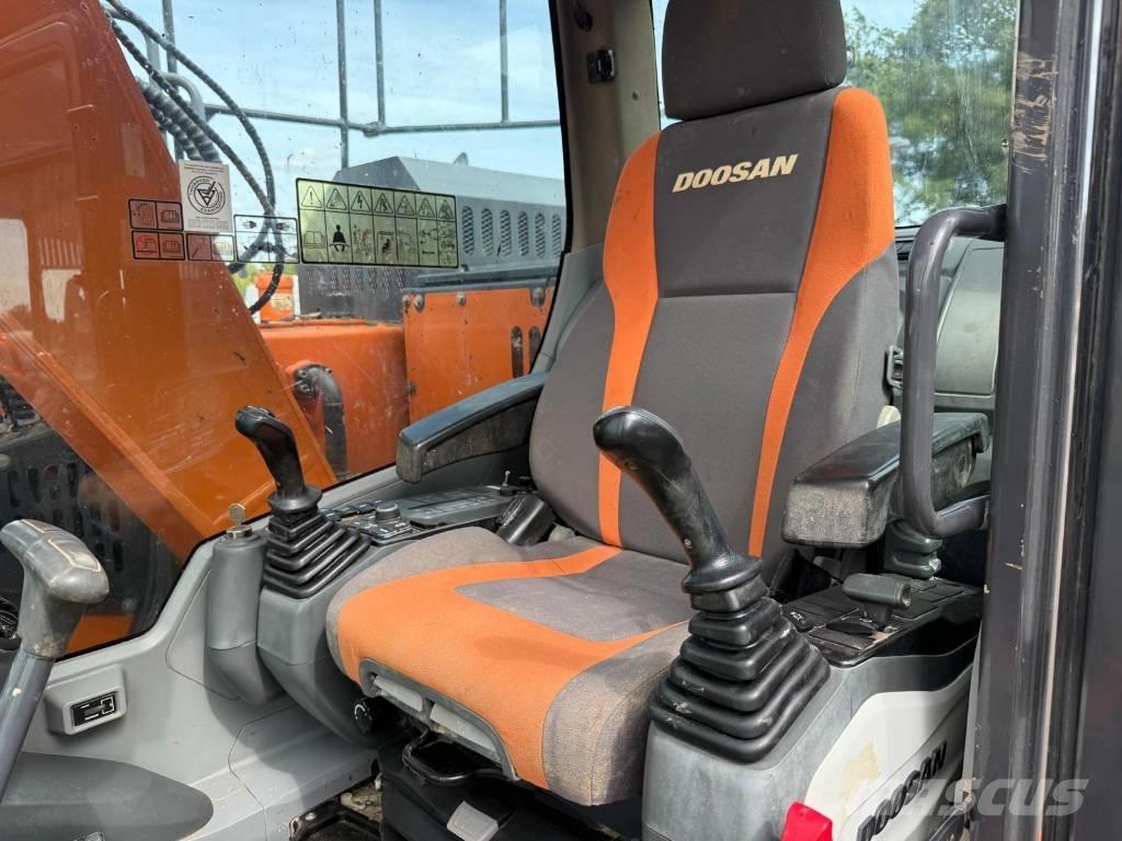 Doosan DX 140 LCR-5 Escavadoras de rastos