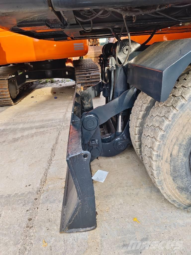 Hyundai R210W-9 Escavadoras de rodas