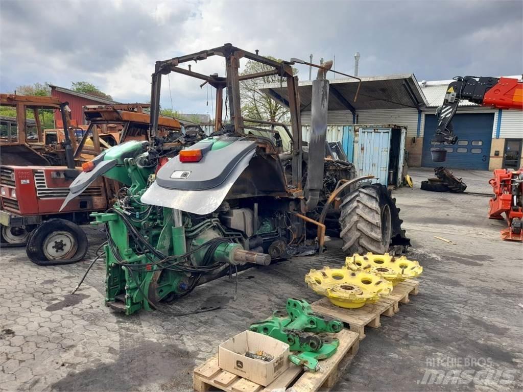 John Deere 8330 Tratores Agrícolas usados