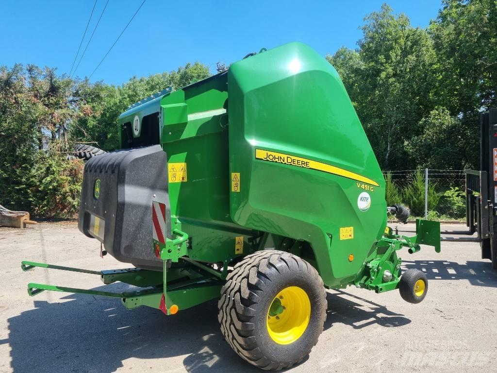 John Deere V451G Enfardadeira de rolos
