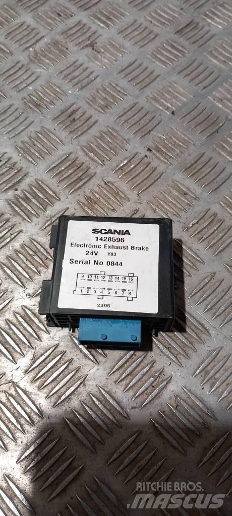 Scania 94 D.   1428596 Electrónica