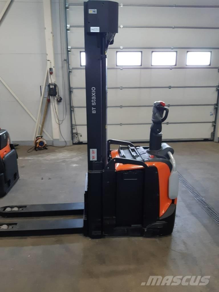 Toyota SPE160L Empilhador para operador externo