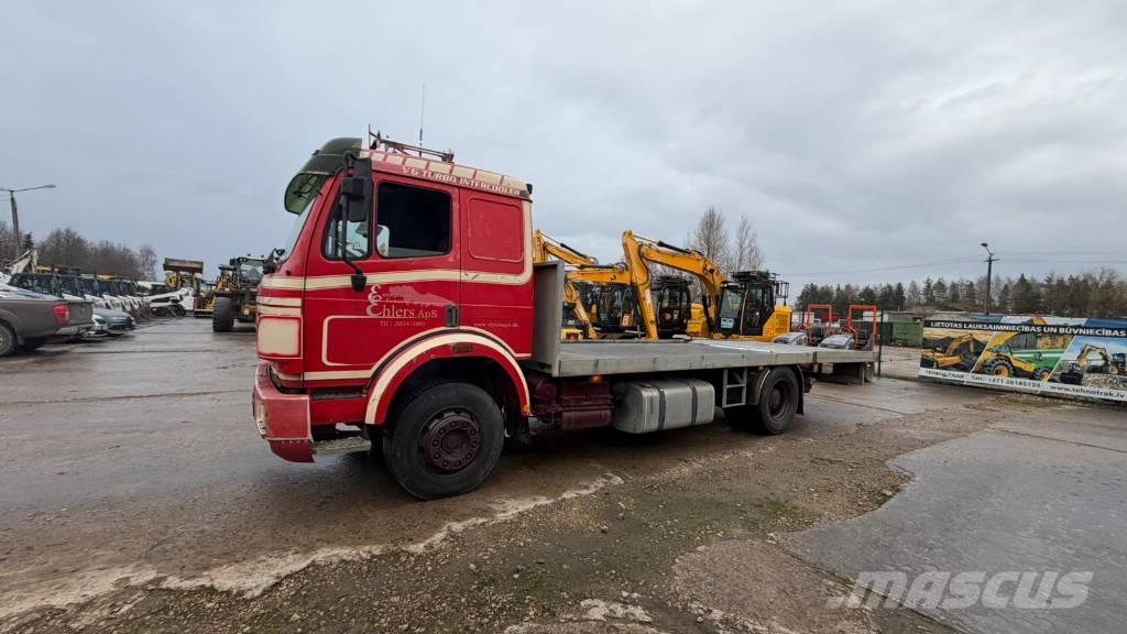 Mercedes-Benz 1827 Camiões de Transporte Auto