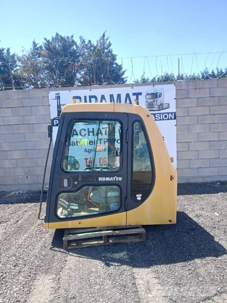 Komatsu PC 210 Cabines e interior máquinas construção