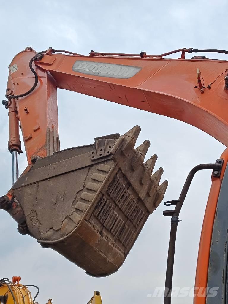 Doosan DX 300 LC-9C Escavadoras de rastos