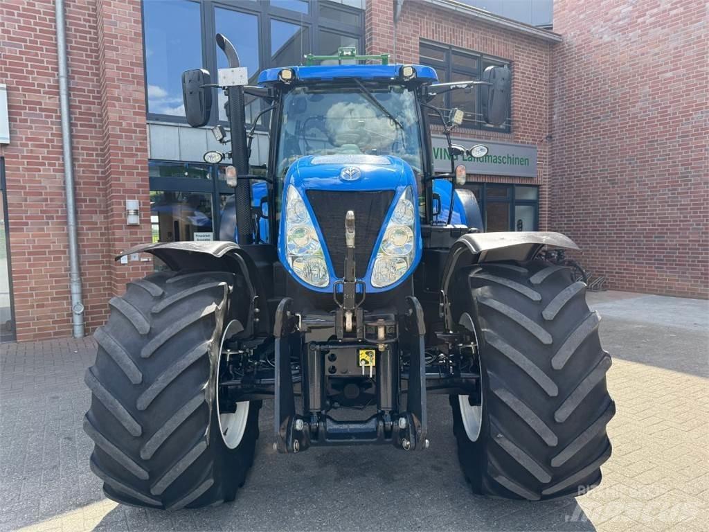 New Holland T7.220 Tratores Agrícolas usados