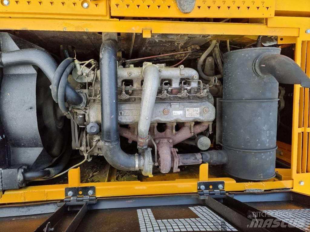 JCB JS 220 LC Escavadoras de rastos