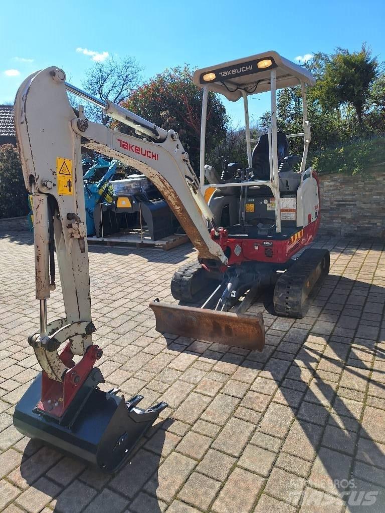 Takeuchi TB 216 Mini Escavadoras <7t