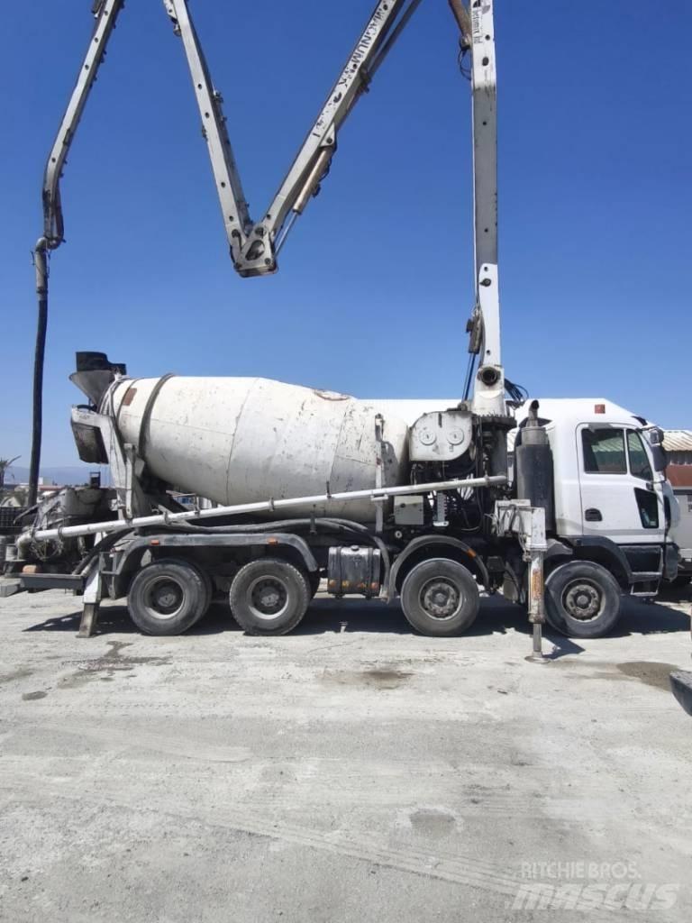 Astra Betonpompa Camiões de betão