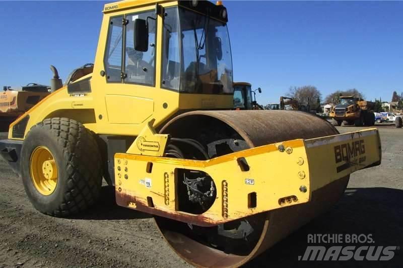 Bomag B213DH-4 Cilindros Compactadores mistos