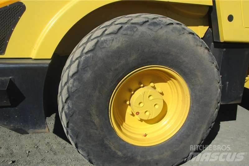 Bomag B213DH-4 Cilindros Compactadores mistos