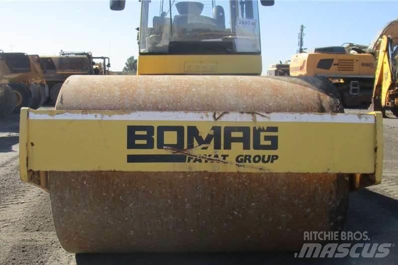 Bomag B213DH-4 Cilindros Compactadores mistos
