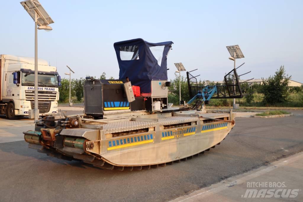 Truxor 4700 Corta-Relvas walk-behind