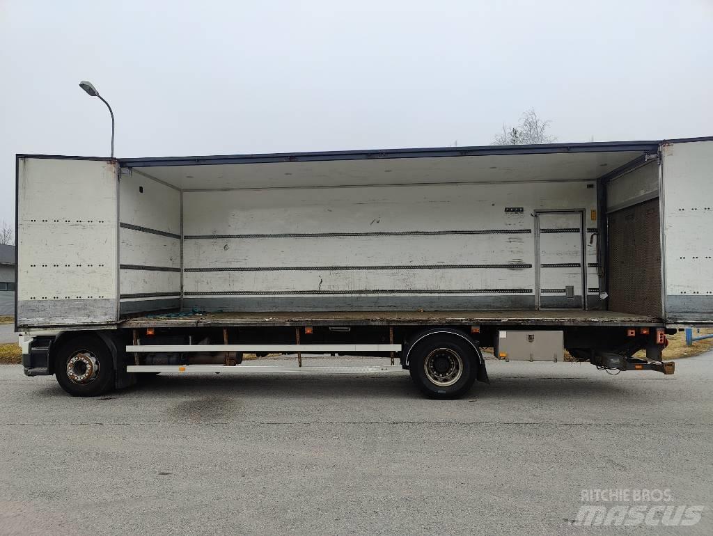 Volvo FL 260 Camiões de caixa fechada