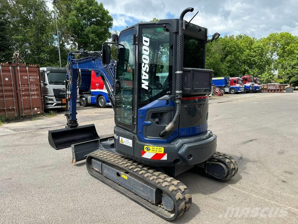 Doosan DX 35 Z Mini Escavadoras <7t