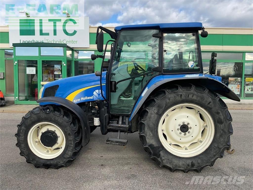 New Holland T 5030 Tratores Agrícolas usados