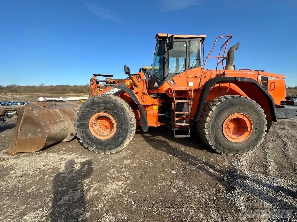 Doosan DX420-3 Escavadoras de rodas