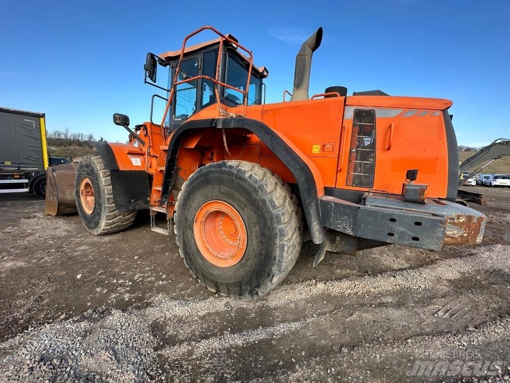 Doosan DX420-3 Escavadoras de rodas