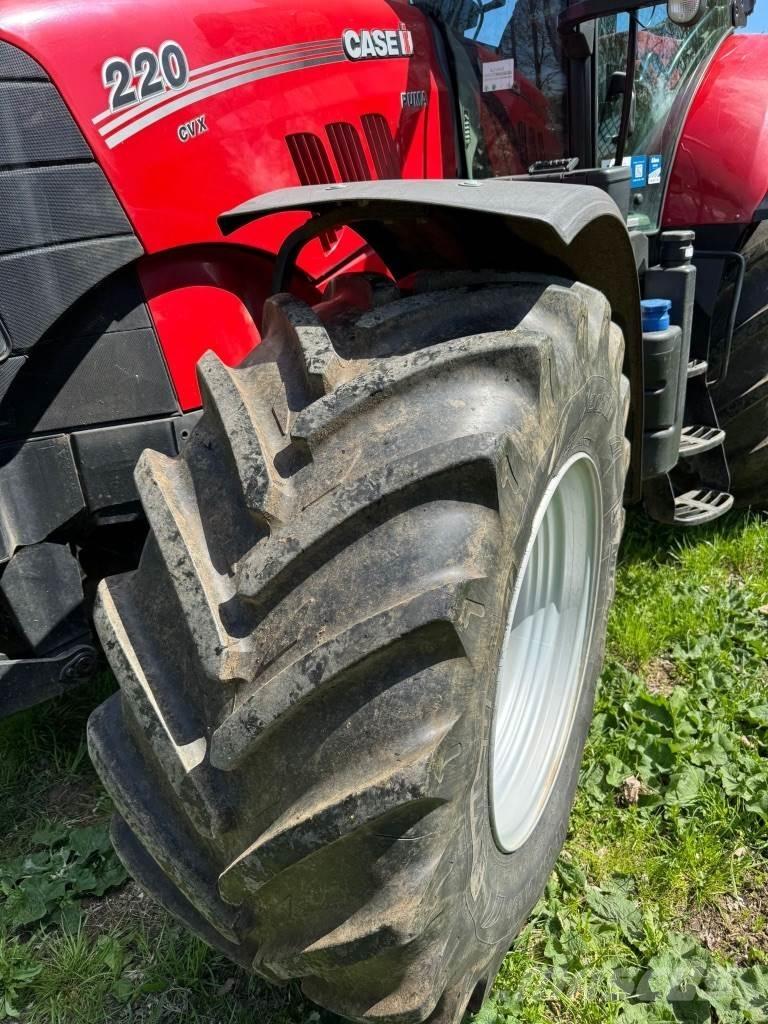 Case IH Puma 220 Tratores Agrícolas usados