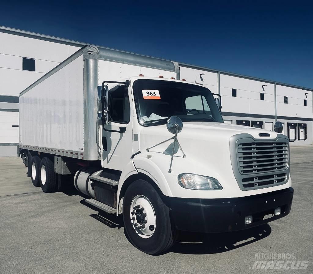 Freightliner M 106 Camiões de caixa fechada