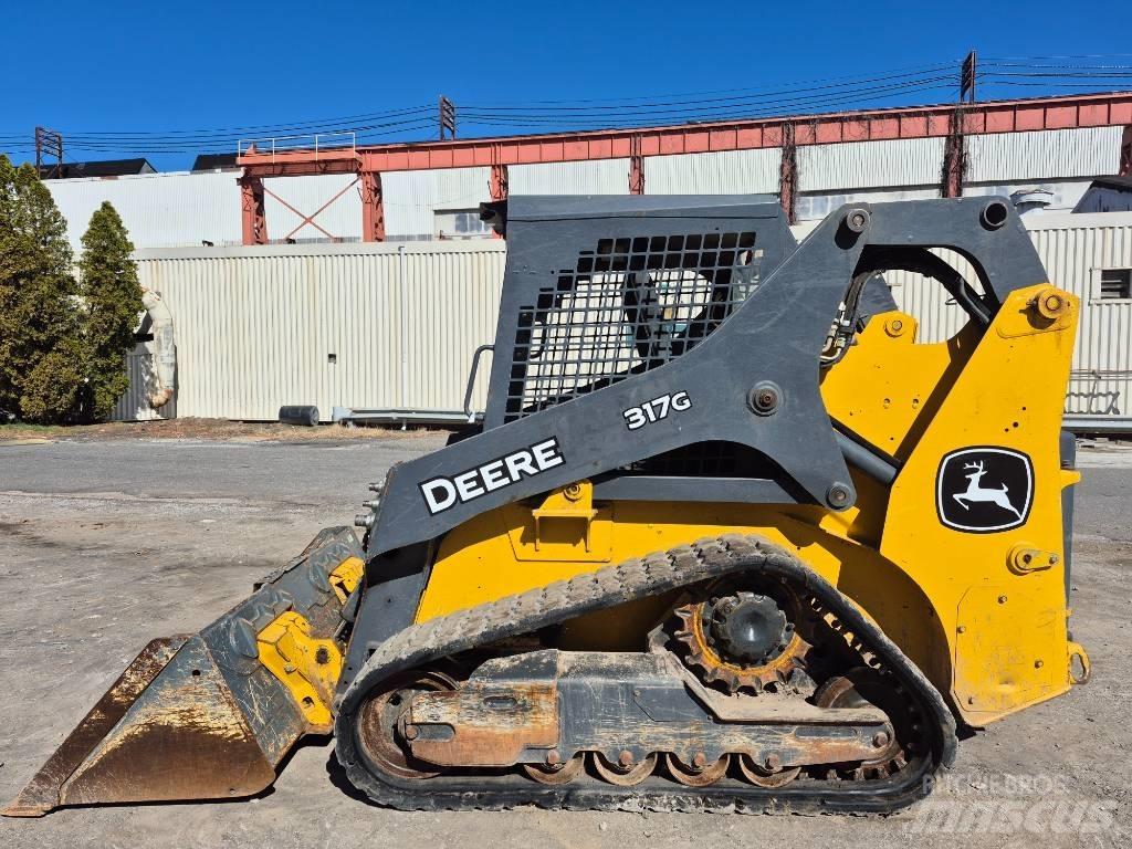 John Deere 317 Carregadoras de direcção deslizante
