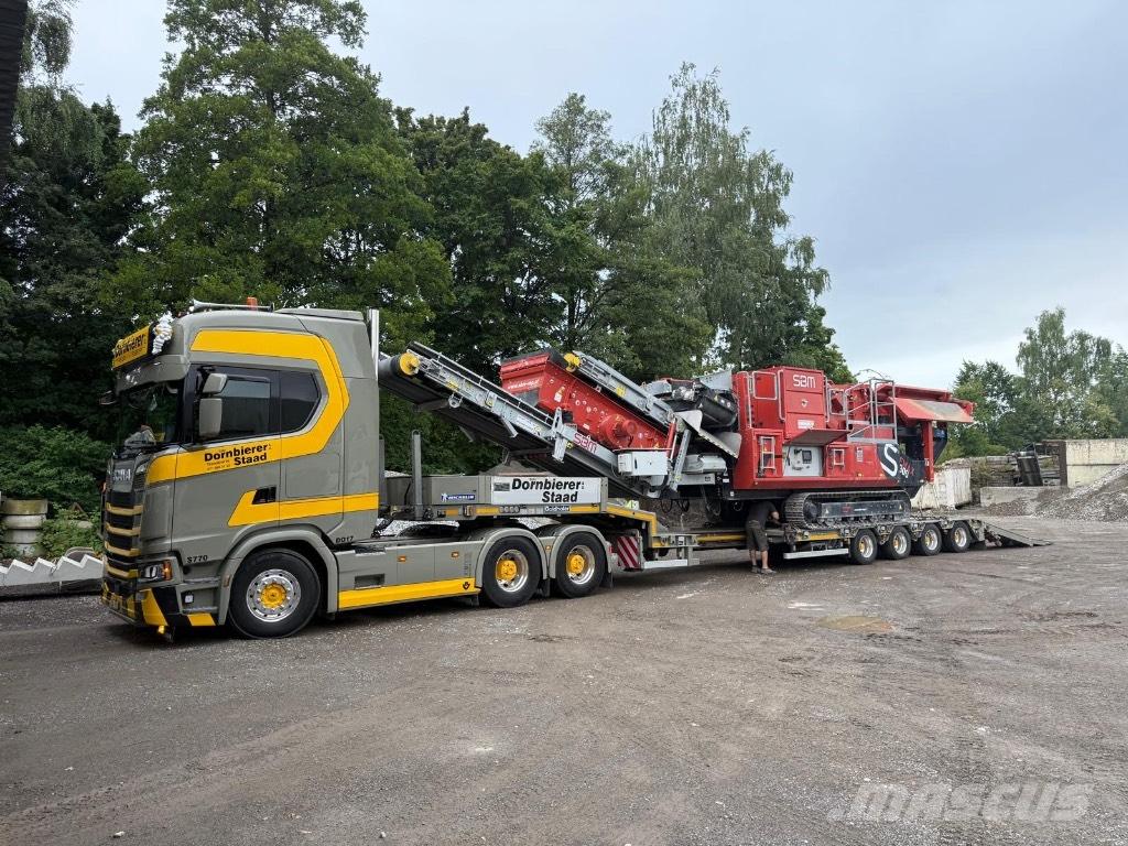 SBM Remax 300 Britadores móveis