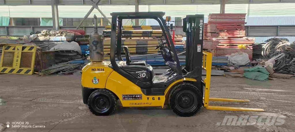 Komatsu FD 30 T-17 Empilhadores Diesel