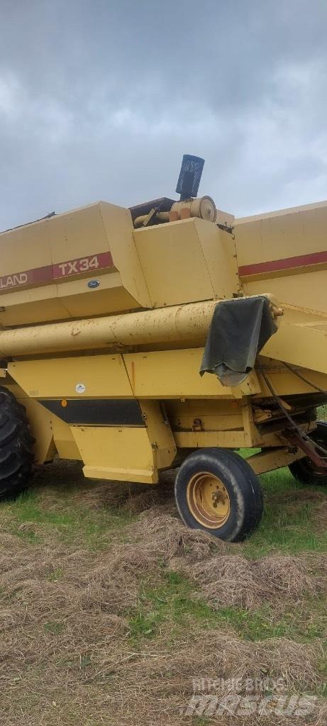 New Holland TX 34 Ceifeiras debulhadoras