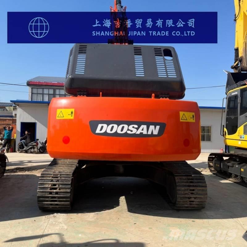 Doosan DX 300 Escavadoras de rastos