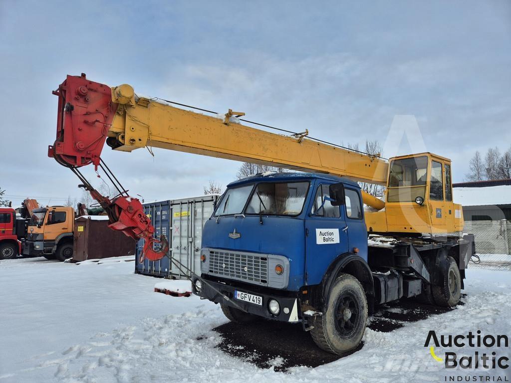 MAZ 5334 Camiões grua