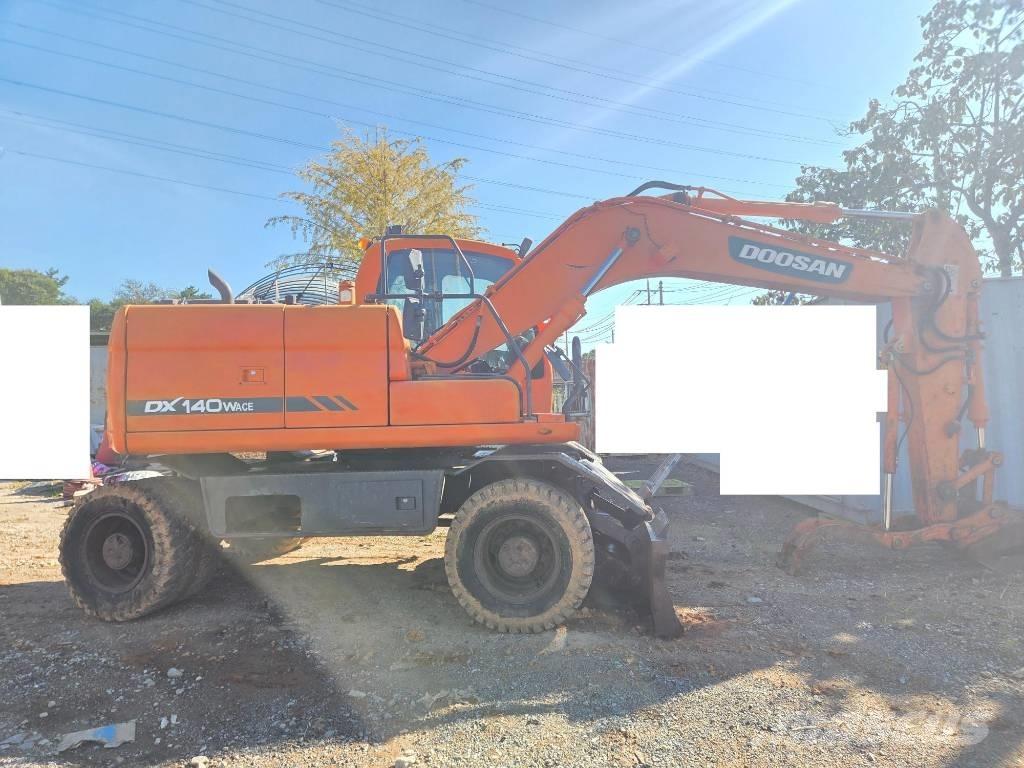 Doosan DX140WACE Escavadoras de rodas