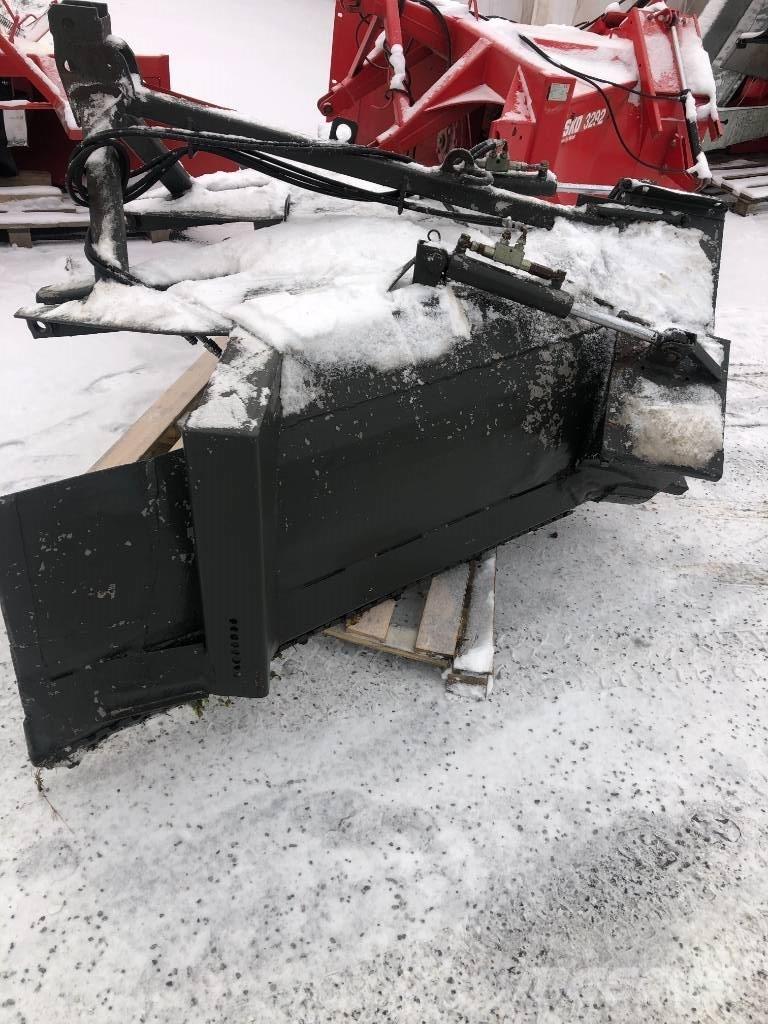 Ala-talkkari AT 260 Lançadores de neve