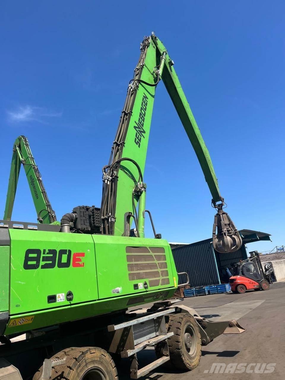 Sennebogen 830E Escavadoras de rodas