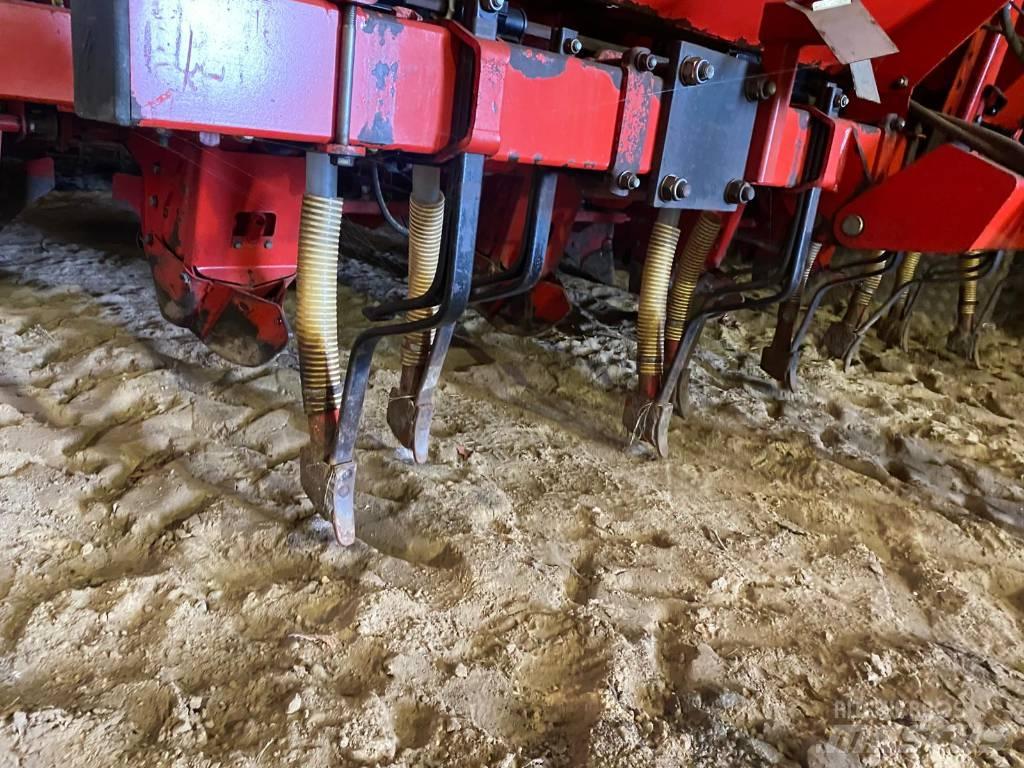 Kverneland UN 3200 Semeadores de batatas