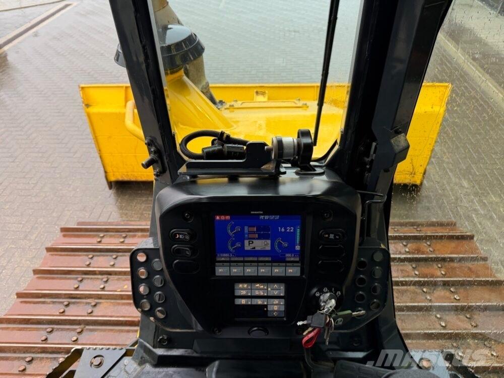 Komatsu D51PXi-24EO Dozers - Tratores rastos
