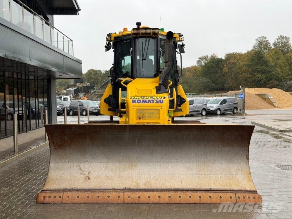 Komatsu D51PXi-24EO Dozers - Tratores rastos