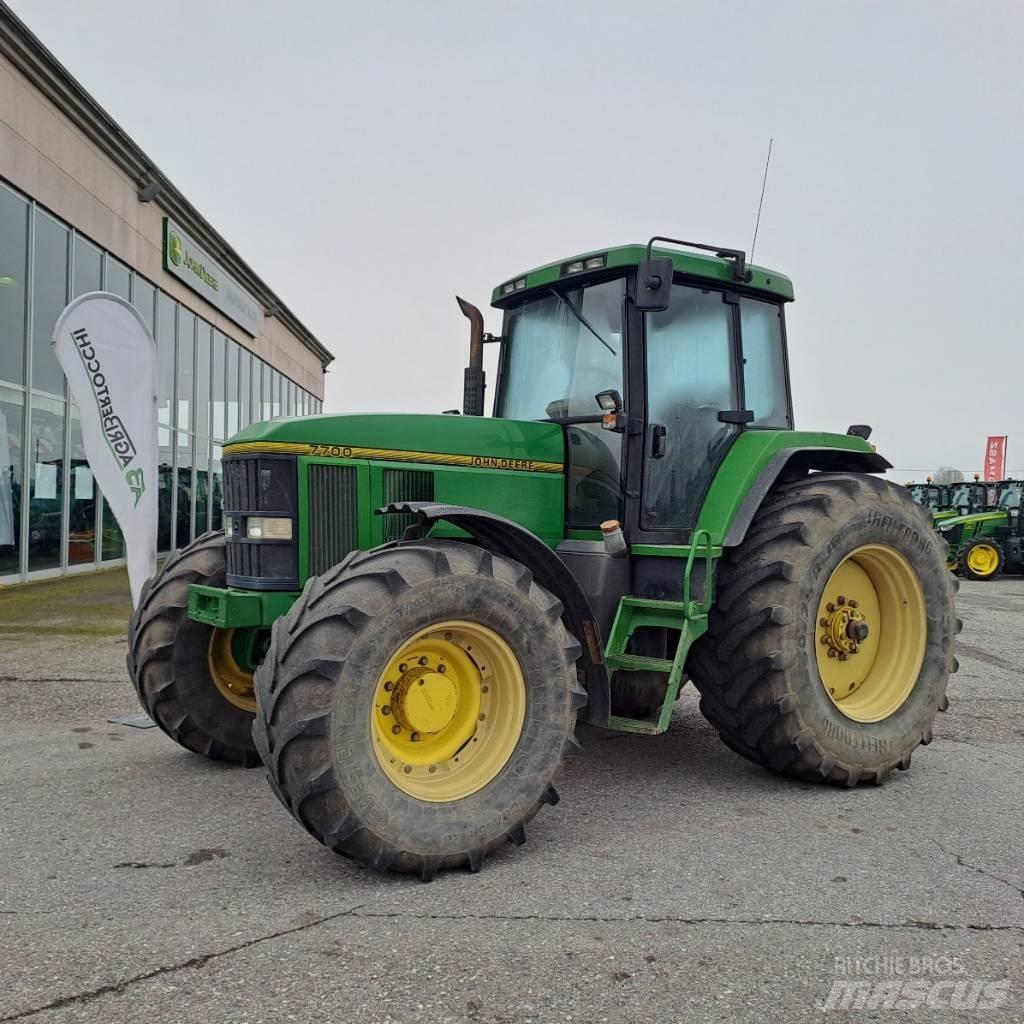 John Deere 7700 Tratores Agrícolas usados