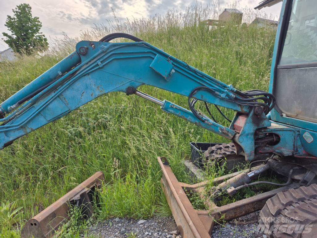 Takeuchi TB 235 Mini Escavadoras <7t