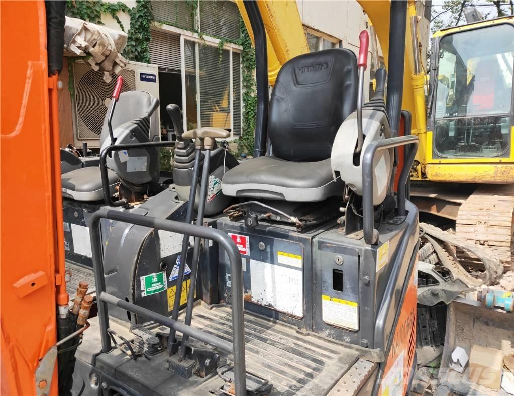 Hitachi ZX 17 U-2 Mini Escavadoras <7t