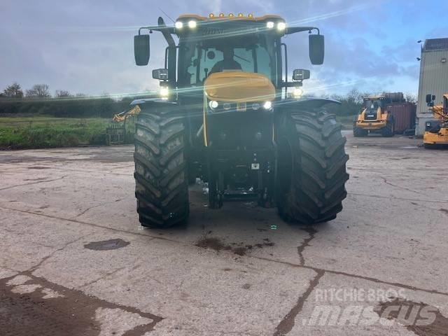 JCB (21007788) FT 4220 Tratores Agrícolas usados