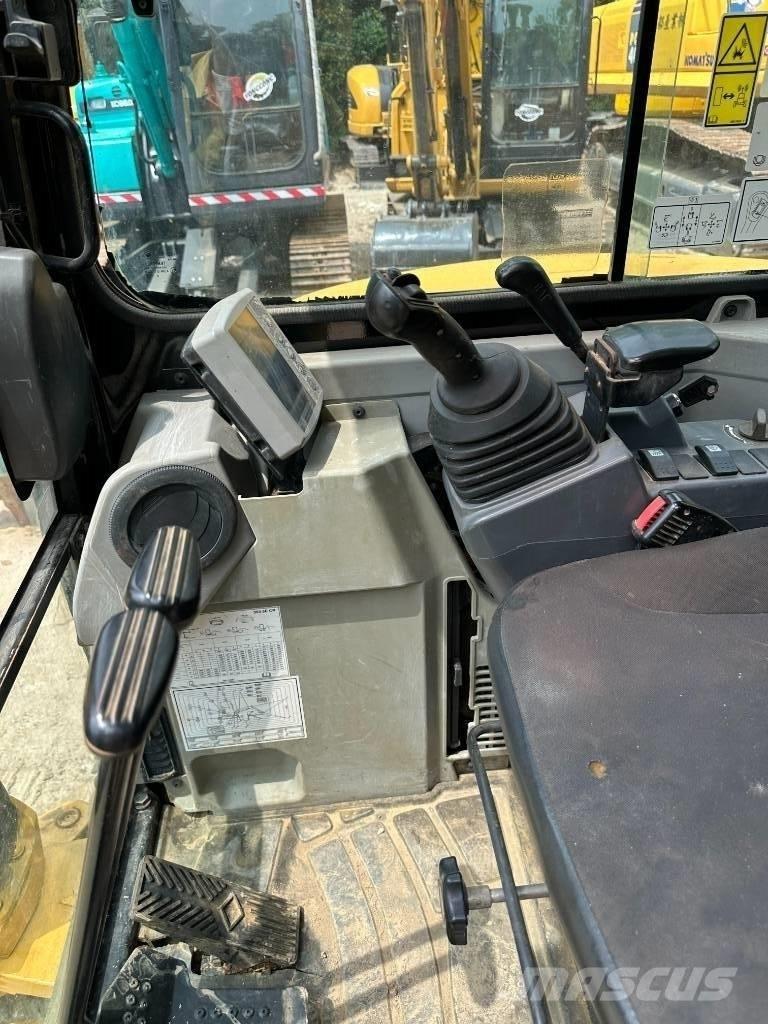 CAT 303.5E2 Mini Escavadoras <7t