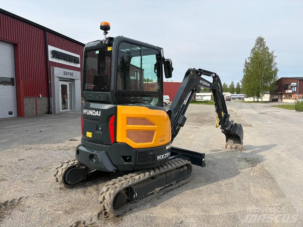 Hyundai HX 25 AZ Mini Escavadoras <7t