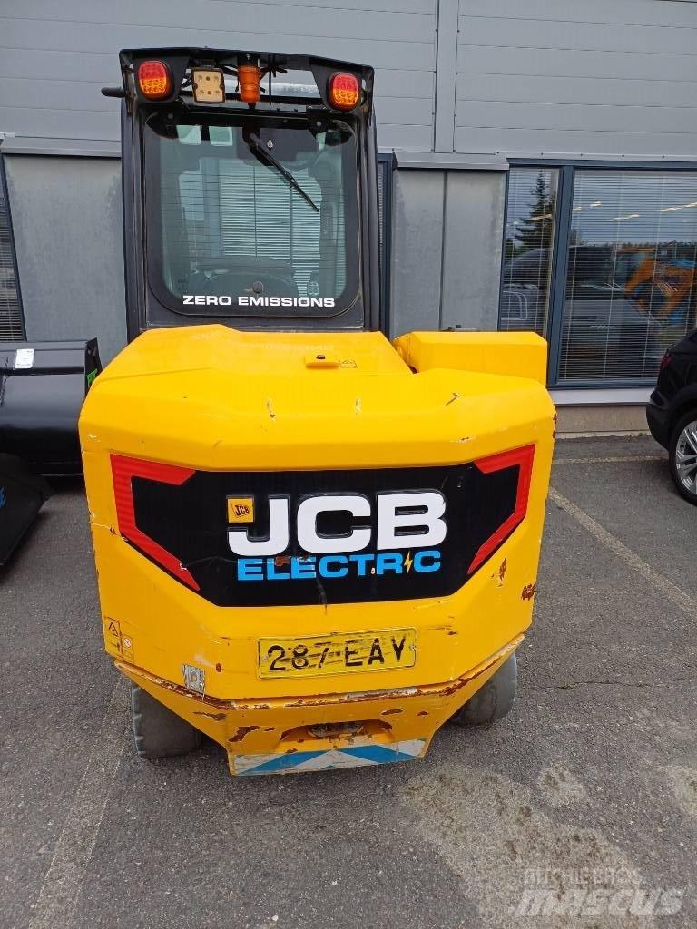 JCB TLT30-19E 2WD Empilhadores eléctricos