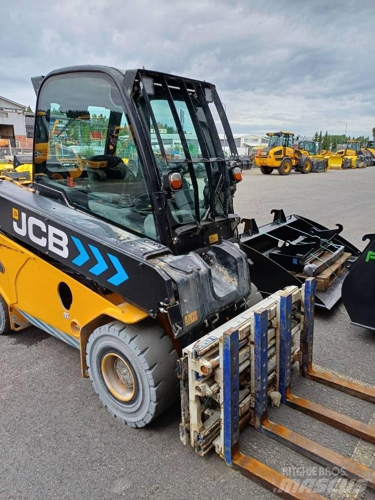 JCB TLT30-19E 2WD Empilhadores eléctricos