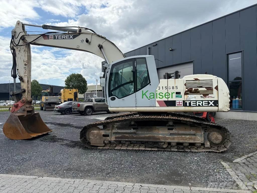 Terex TC225LC Escavadoras de rastos