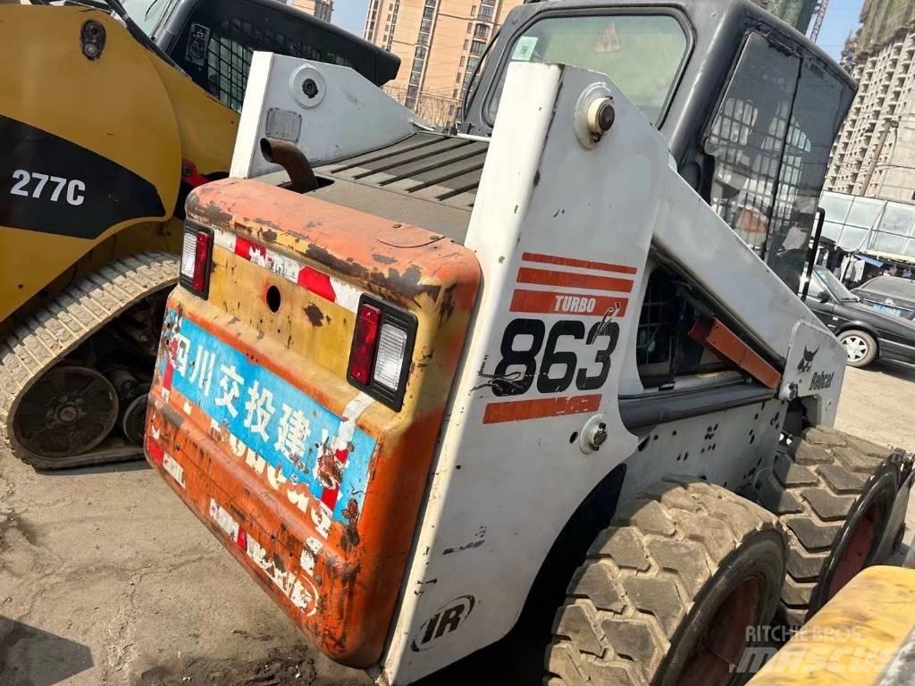 Bobcat S863 Carregadoras de direcção deslizante