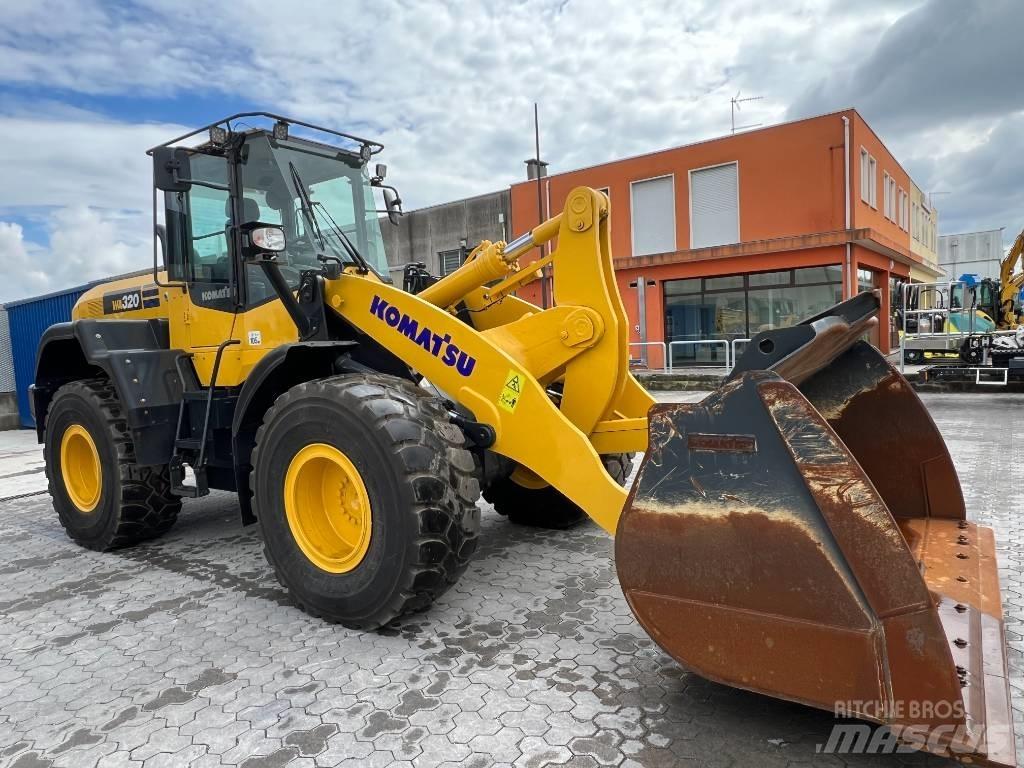 Komatsu WA320-7 Pás carregadoras de rodas