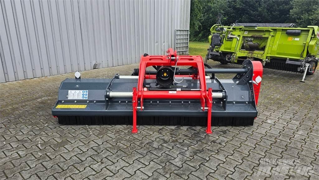 Saphir Mamut 280 Outros equipamentos de forragem e ceifa