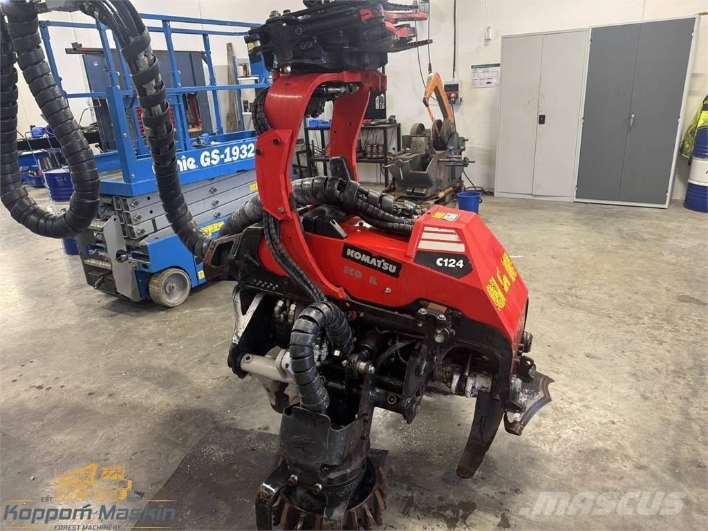 Komatsu C124 Cabeças de ceifeiras